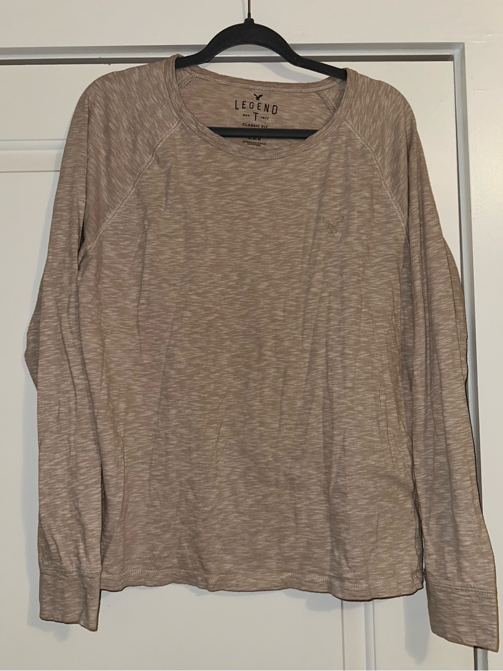 American Eagle Legend T Cream/Tan Long Sleeve Classic Fit Shirt